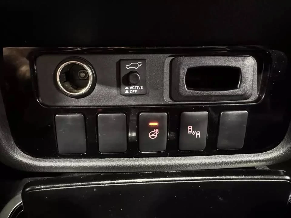 2018 Mitsubishi Outlander - Image 15 of 19