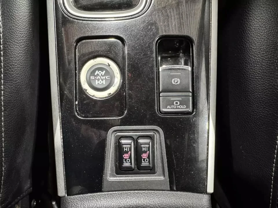 2018 Mitsubishi Outlander - Image 14 of 19