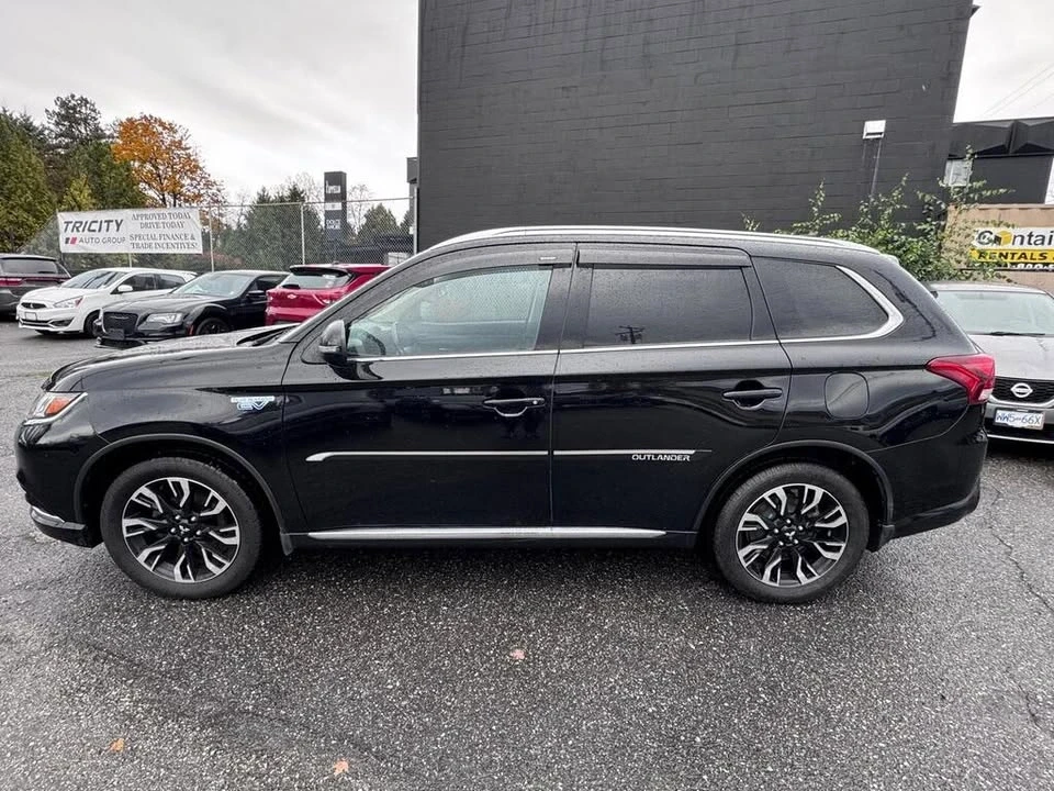 2018 Mitsubishi Outlander - Image 8 of 13