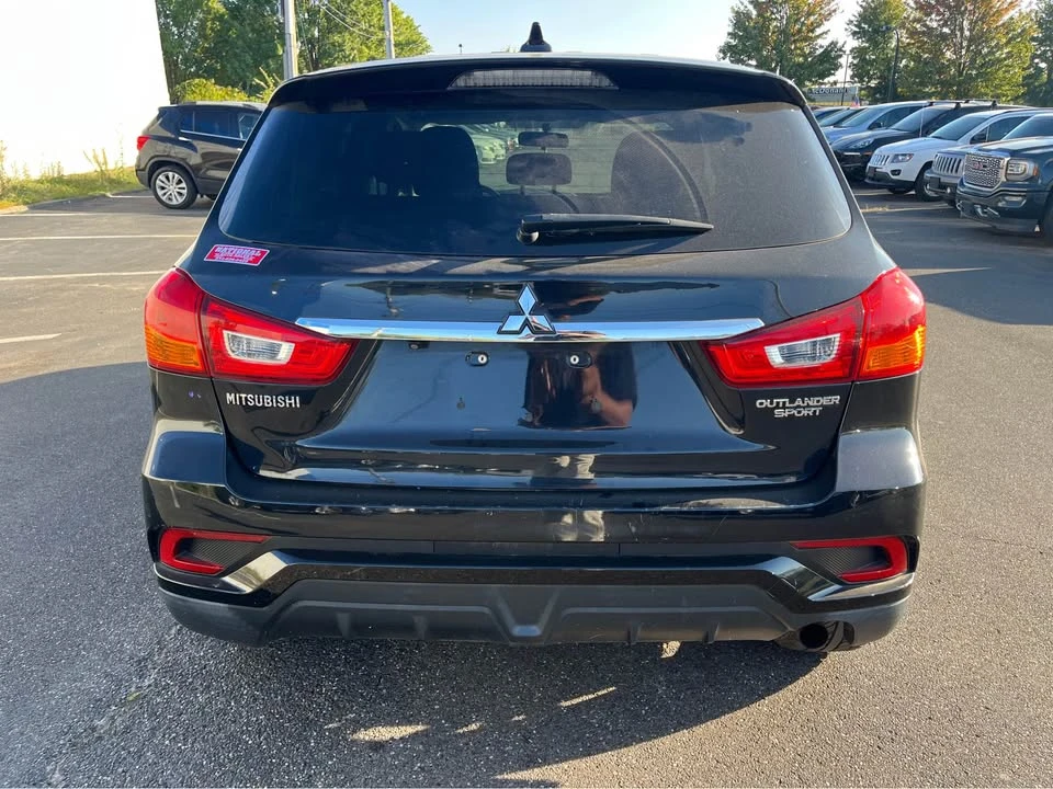2018 Mitsubishi Outlander - Image 3 of 8