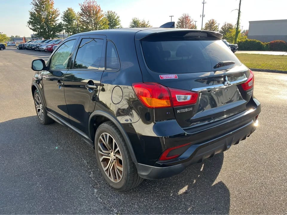 2018 Mitsubishi Outlander - Image 4 of 8