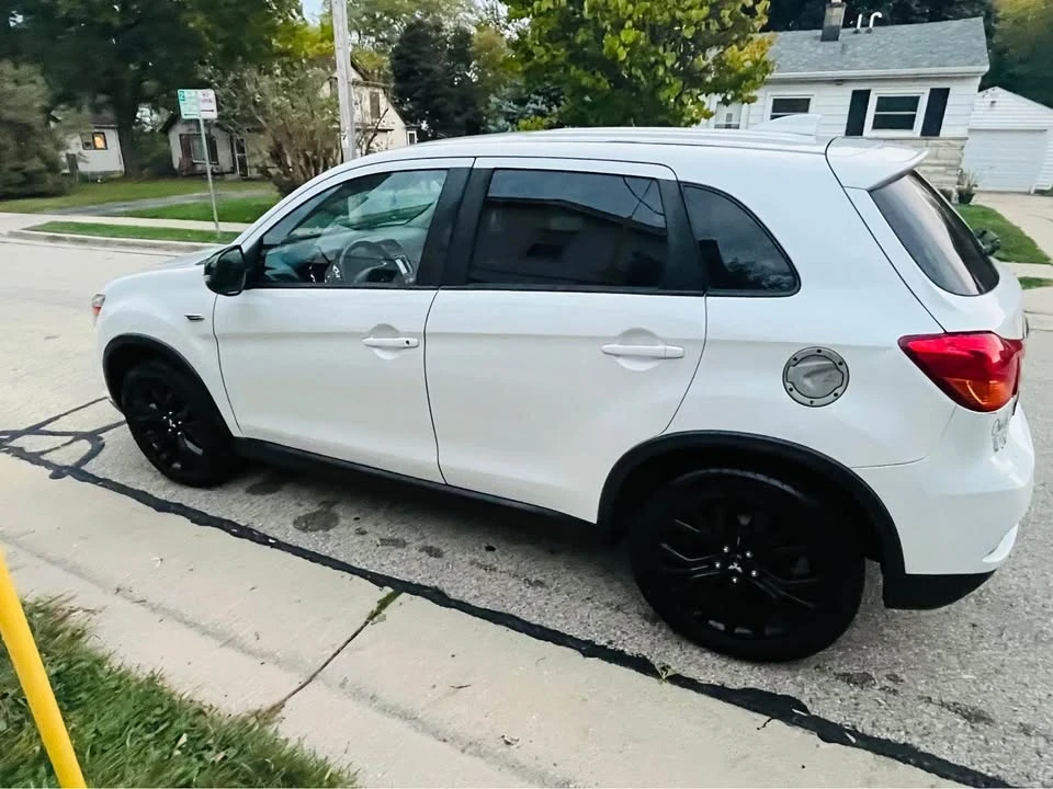 2018 Mitsubishi Outlander - Image 6 of 11