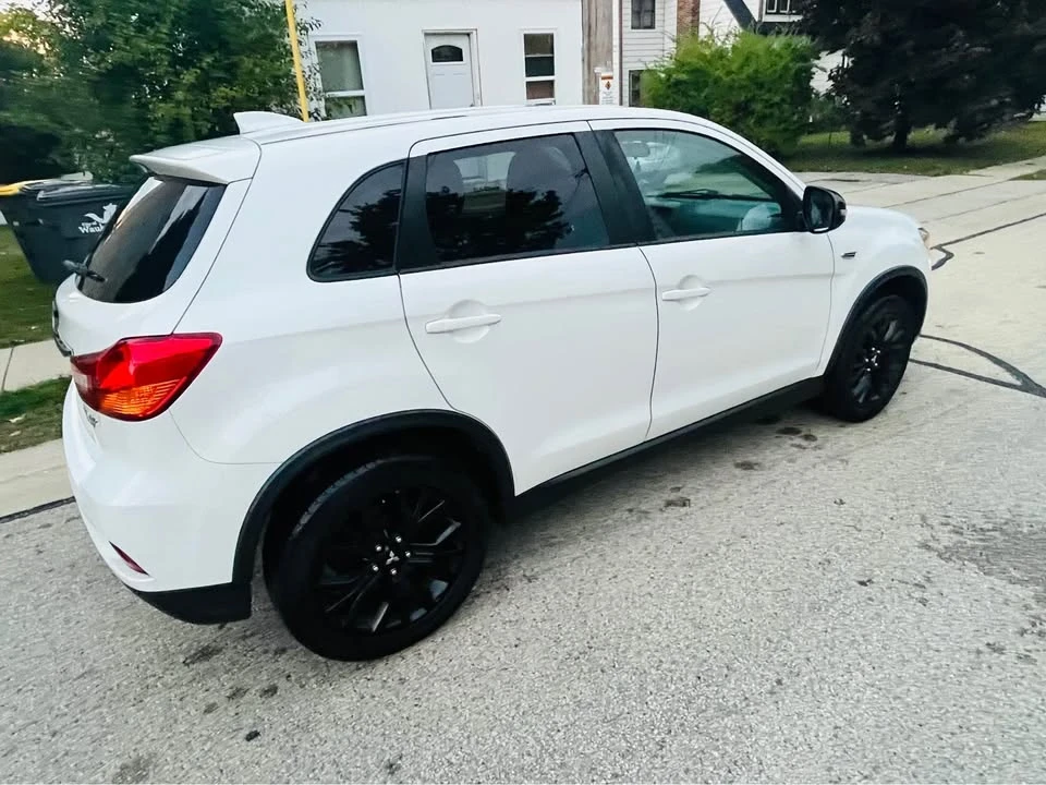 2018 Mitsubishi Outlander - Image 5 of 11