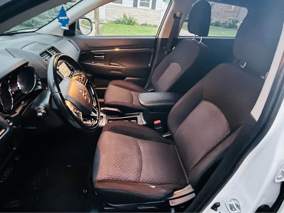 2018 Mitsubishi Outlander - Image 8 of 11