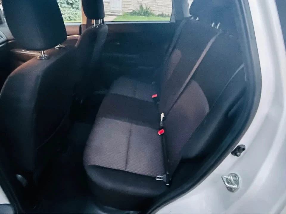 2018 Mitsubishi Outlander - Image 9 of 11