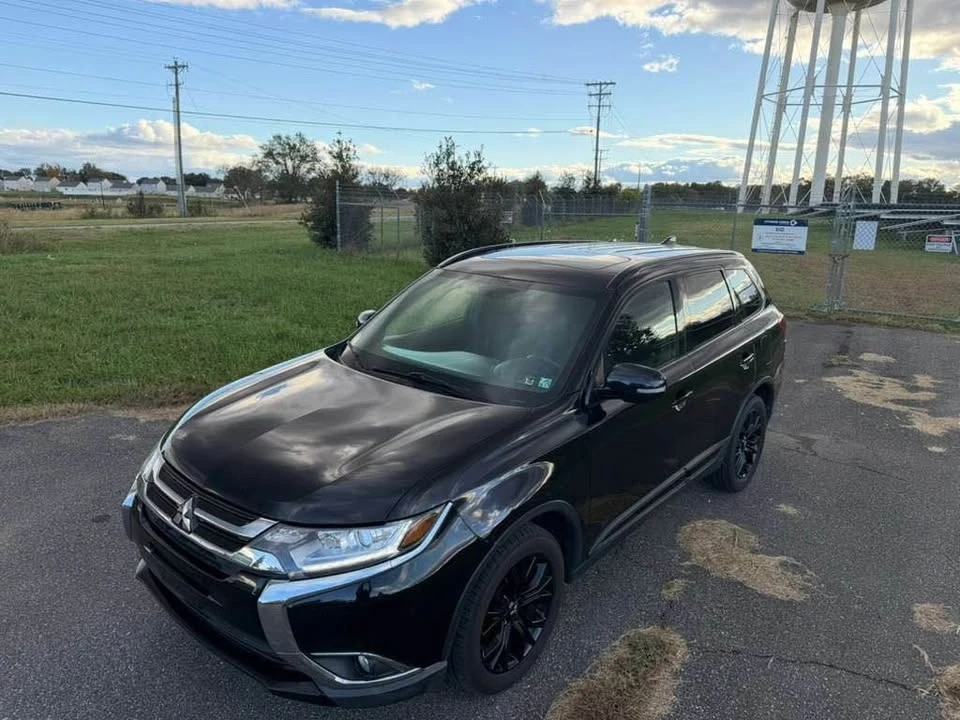 2018 Mitsubishi Outlander - Image 4 of 11