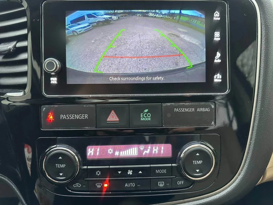 2018 Mitsubishi Outlander - Image 19 of 19