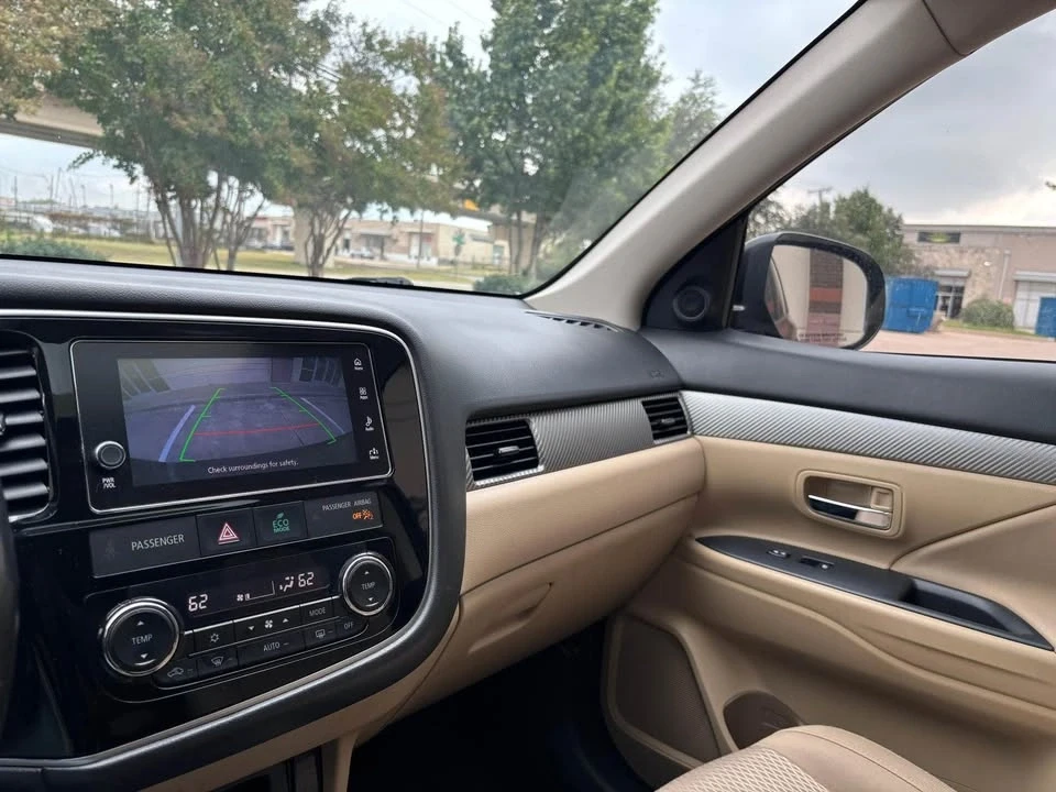 2018 Mitsubishi Outlander - Image 6 of 18