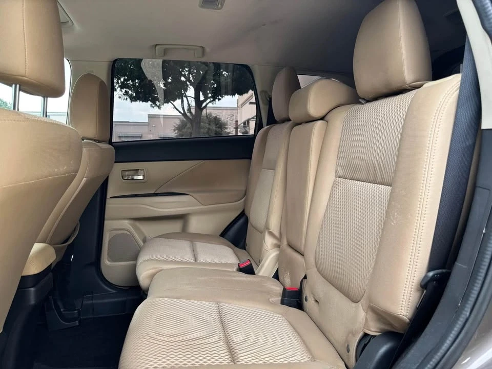 2018 Mitsubishi Outlander - Image 6 of 18
