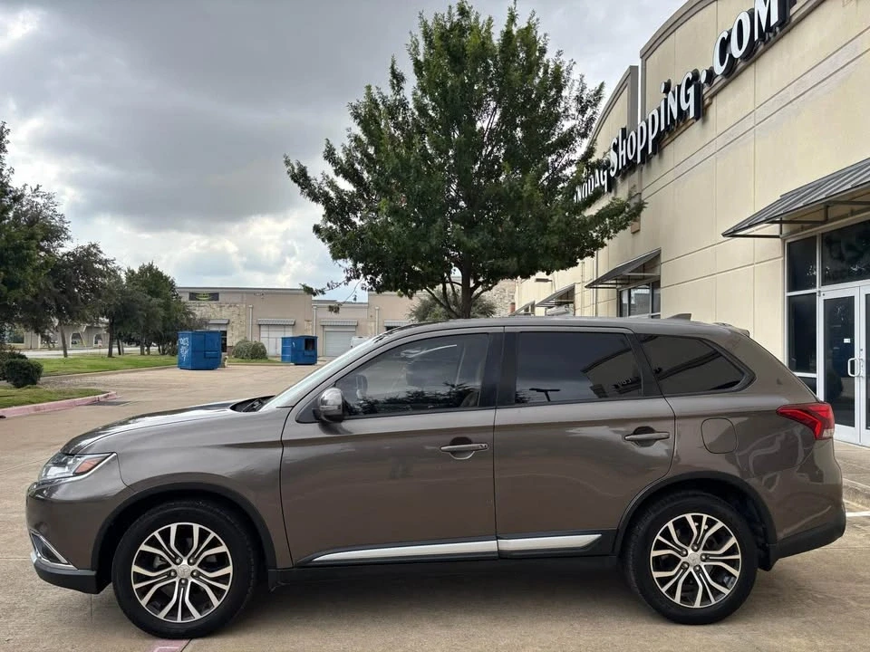 2018 Mitsubishi Outlander - Image 3 of 18