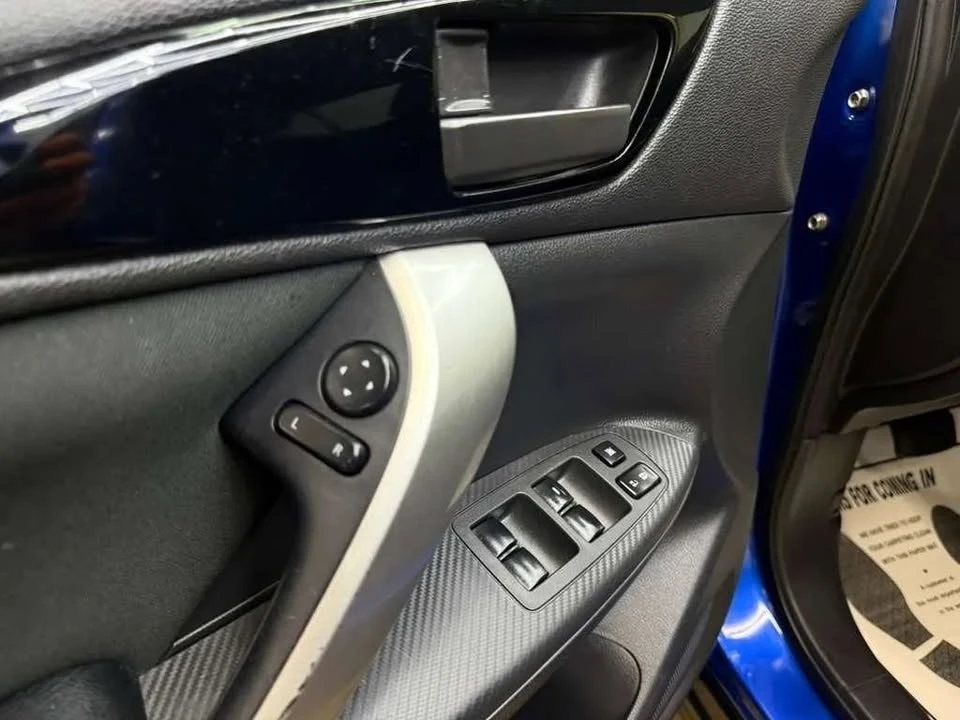 2018 Mitsubishi Eclipse Cross - Image 17 of 18