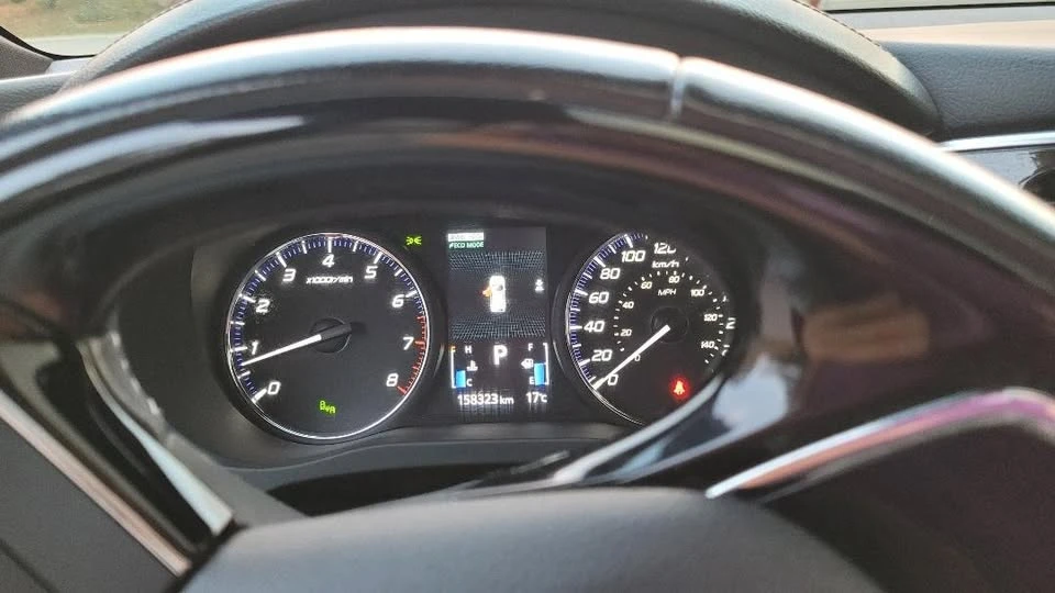 2018 Mitsubishi Outlander - Image 15 of 18