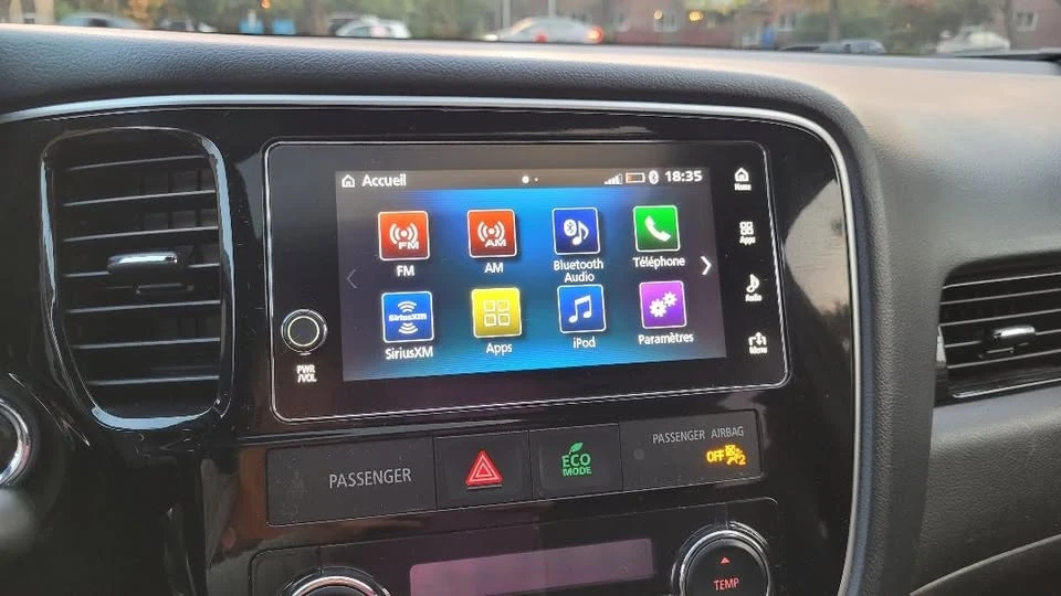 2018 Mitsubishi Outlander - Image 16 of 18