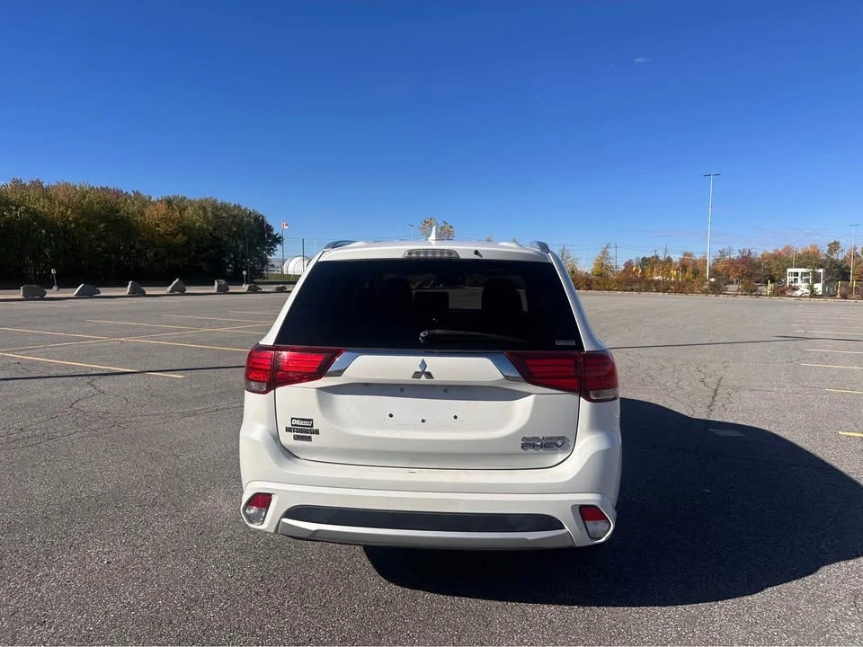 2018 Mitsubishi Outlander - Image 5 of 19