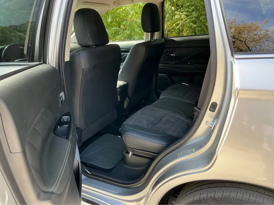 2018 Mitsubishi Outlander - Image 7 of 18
