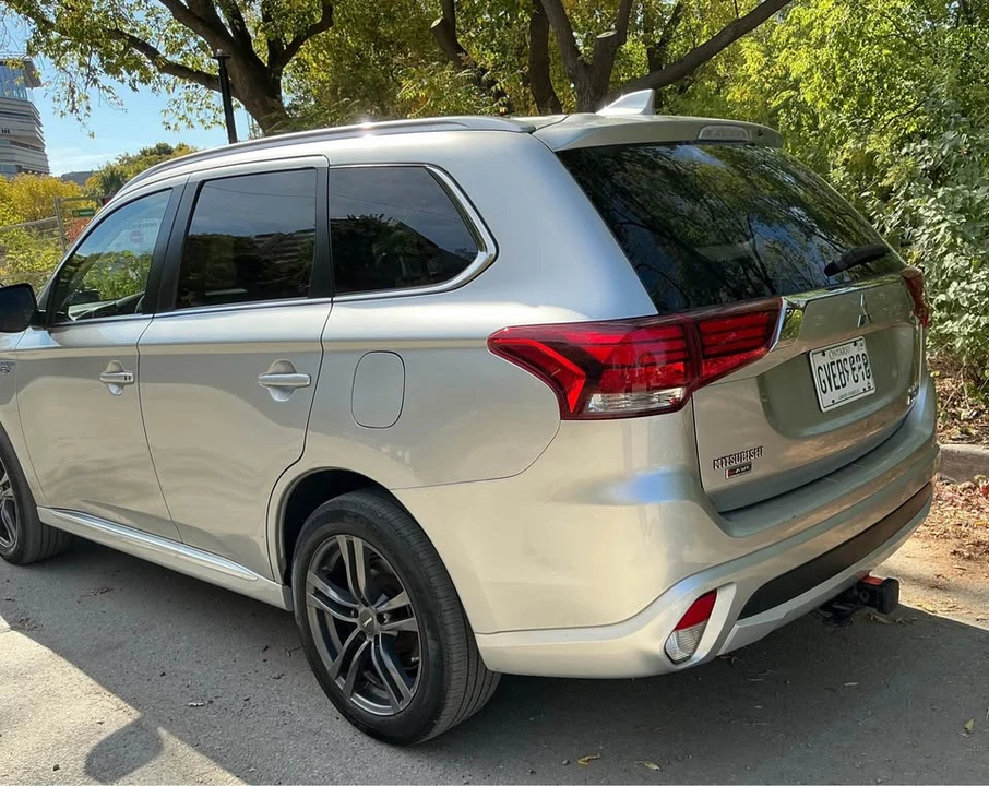 2018 Mitsubishi Outlander - Image 4 of 18