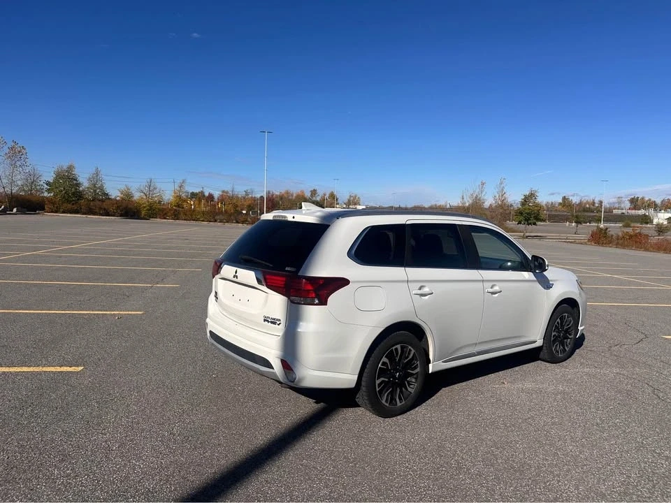 2018 Mitsubishi Outlander - Image 6 of 19