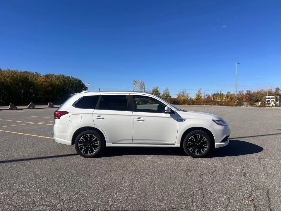 2018 Mitsubishi Outlander - Image 7 of 19