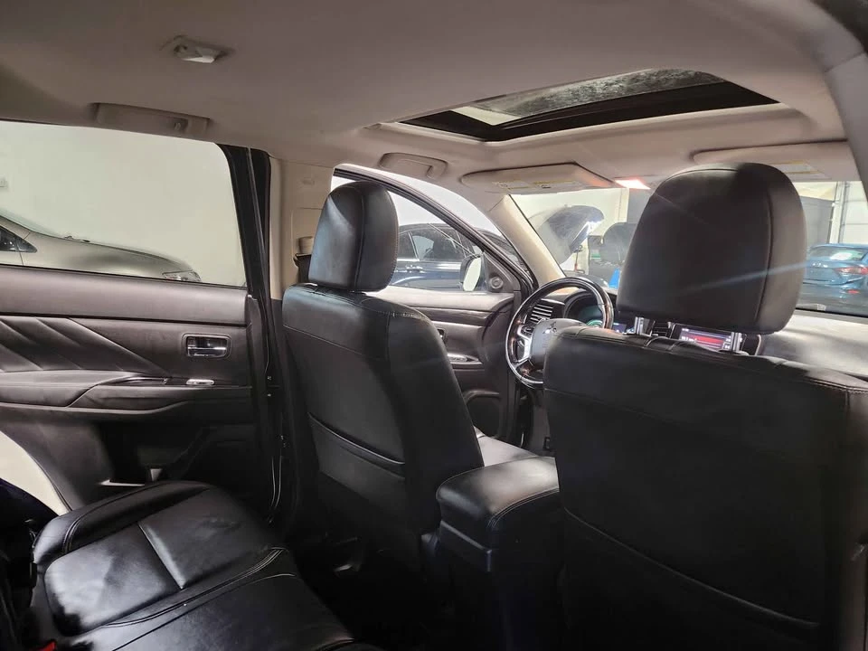2018 Mitsubishi Outlander - Image 14 of 20