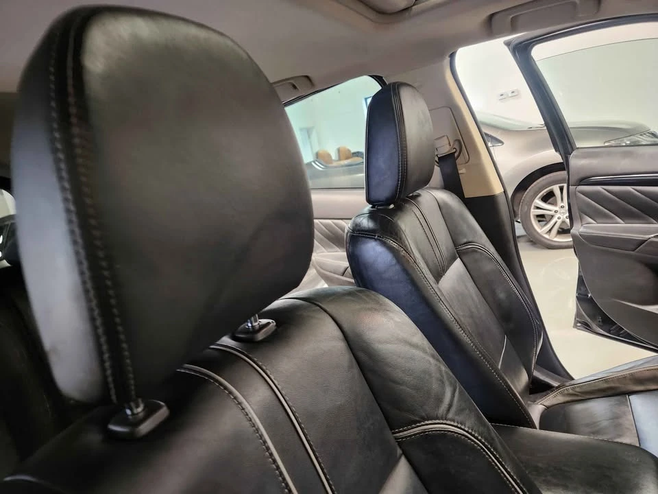 2018 Mitsubishi Outlander - Image 17 of 20