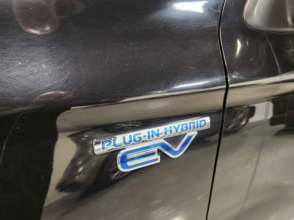 2018 Mitsubishi Outlander - Image 9 of 20