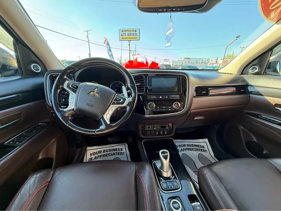 2018 Mitsubishi Outlander - Image 11 of 19