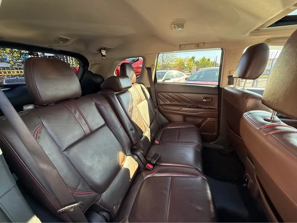 2018 Mitsubishi Outlander - Image 7 of 19