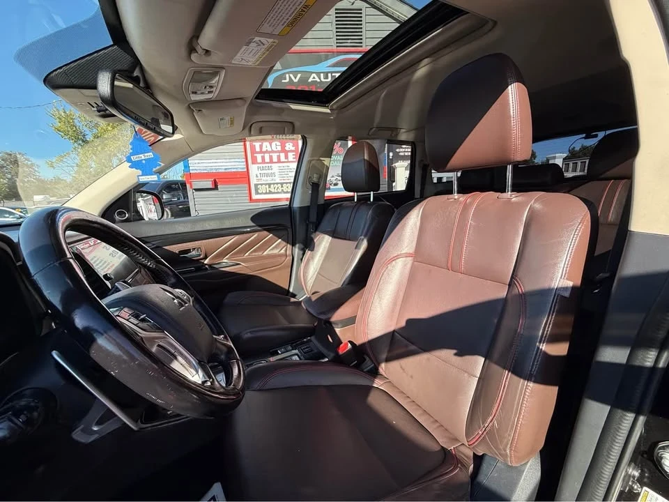 2018 Mitsubishi Outlander - Image 12 of 19