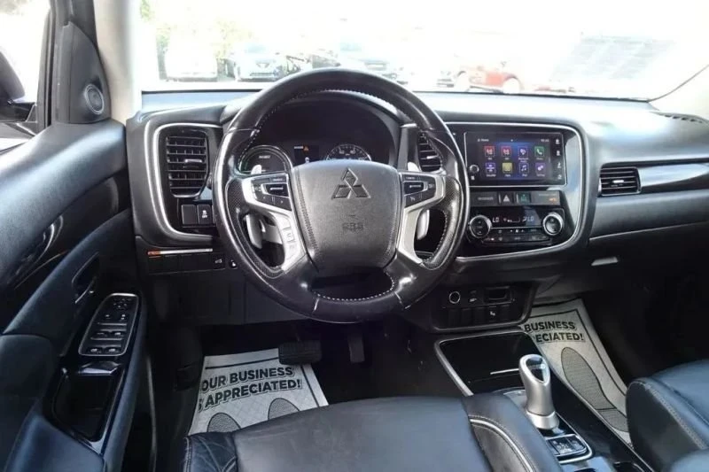 2018 Mitsubishi Outlander - Image 15 of 15