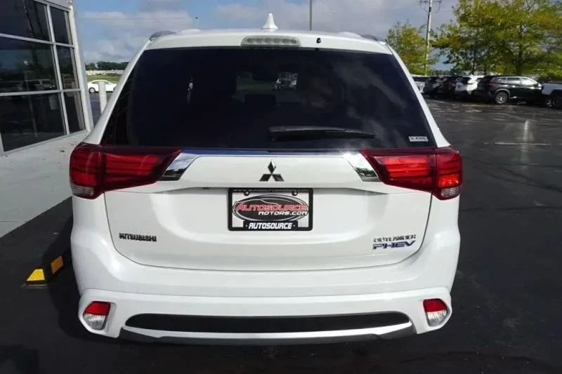 2018 Mitsubishi Outlander - Image 7 of 15