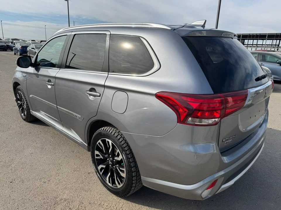 2018 Mitsubishi Outlander - Image 6 of 16