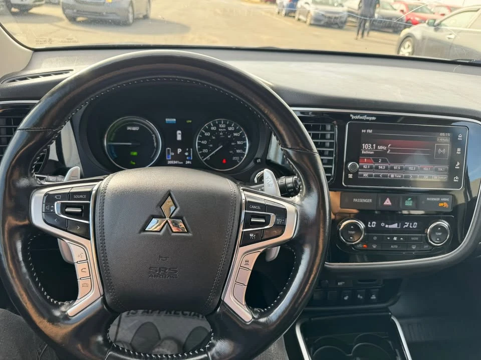 2018 Mitsubishi Outlander - Image 12 of 16