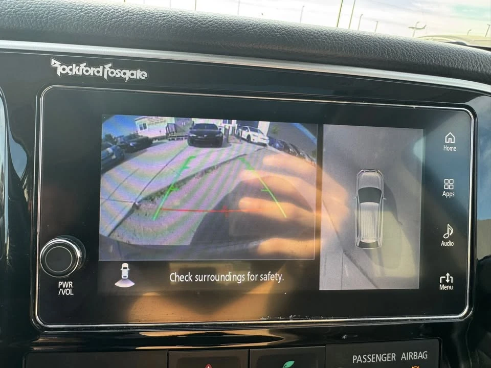 2018 Mitsubishi Outlander - Image 15 of 16