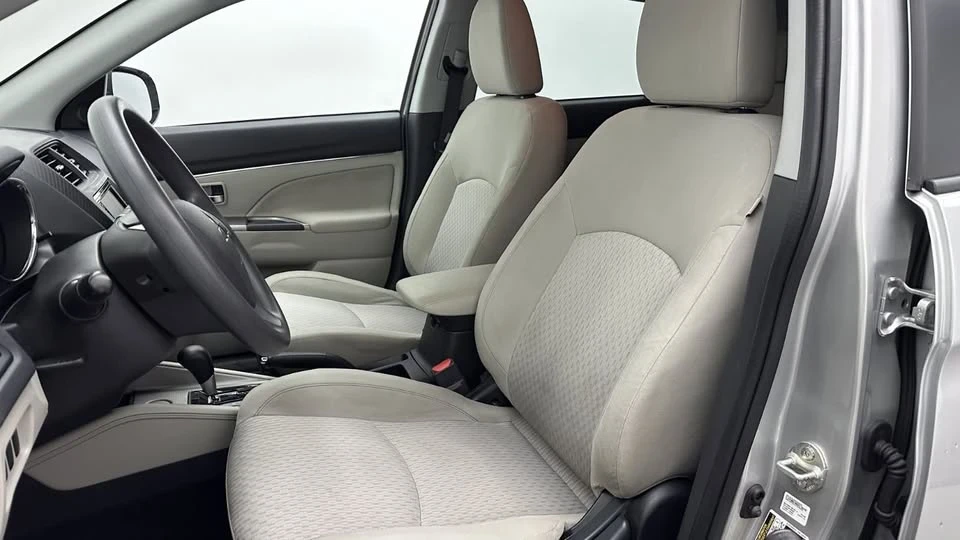 2018 Mitsubishi Outlander - Image 10 of 20