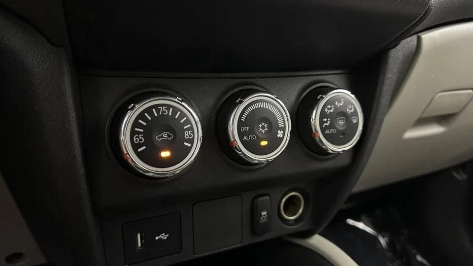 2018 Mitsubishi Outlander - Image 10 of 18