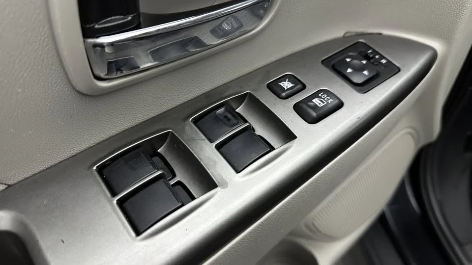 2018 Mitsubishi Outlander - Image 17 of 18