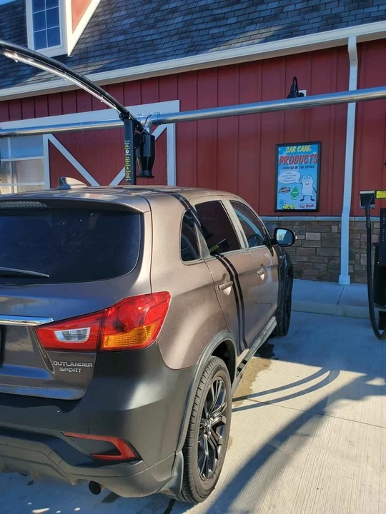 2018 Mitsubishi Outlander - Image 3 of 10