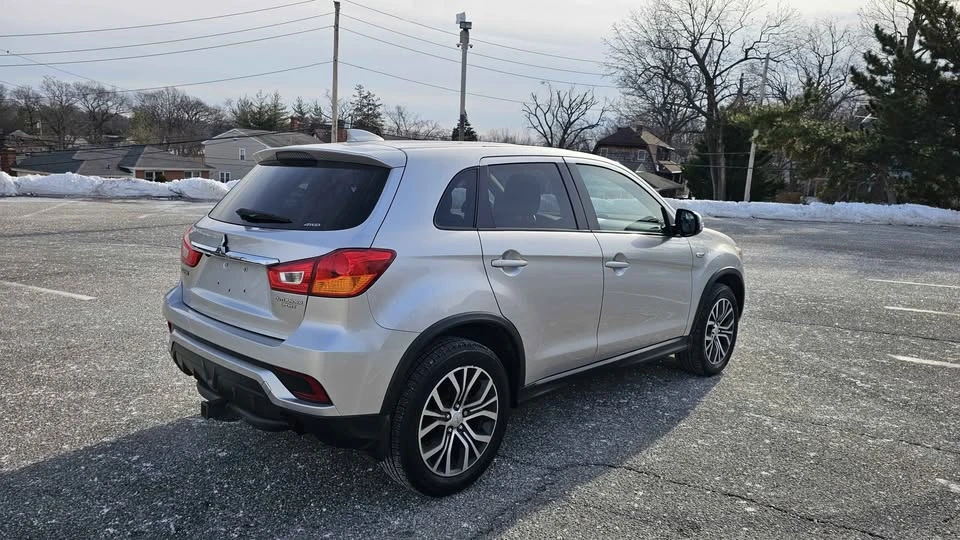 2018 Mitsubishi Outlander - Image 4 of 17