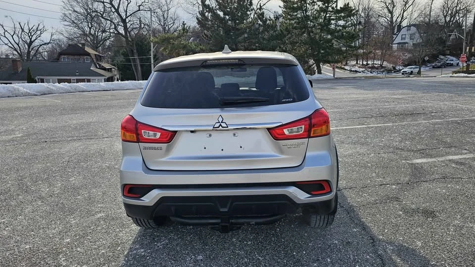 2018 Mitsubishi Outlander - Image 5 of 17