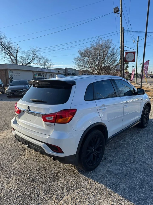 2018 Mitsubishi Outlander - Image 3 of 14