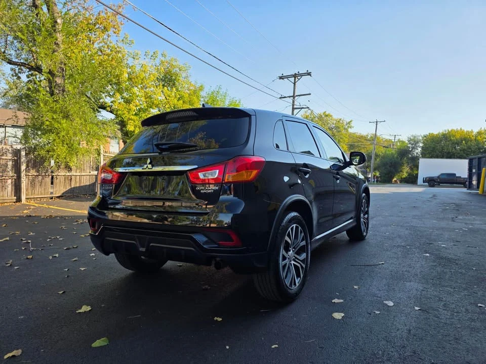 2018 Mitsubishi Outlander - Image 3 of 9