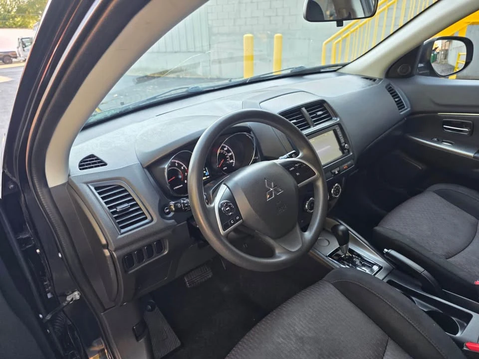2018 Mitsubishi Outlander - Image 6 of 9