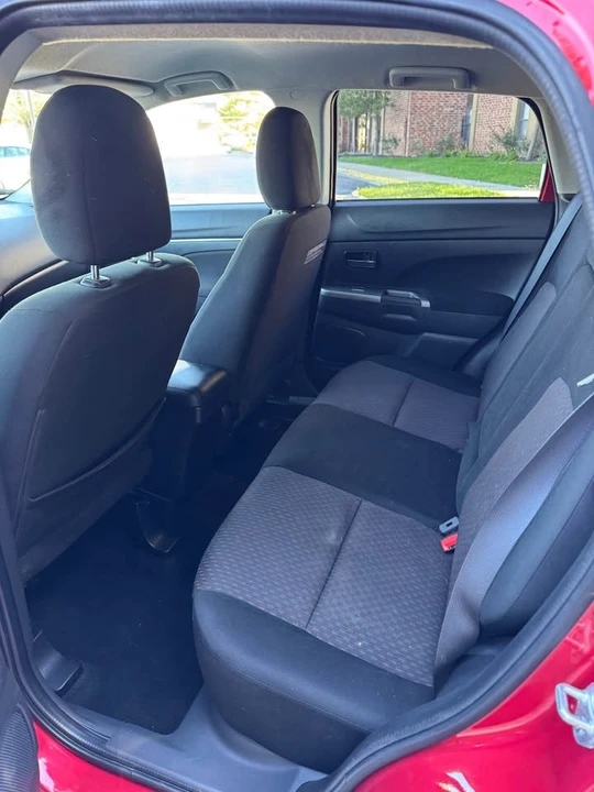 2018 Mitsubishi Outlander - Image 7 of 13