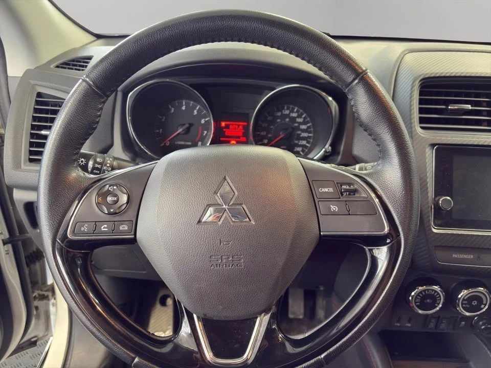 2018 Mitsubishi RVR - Image 11 of 17