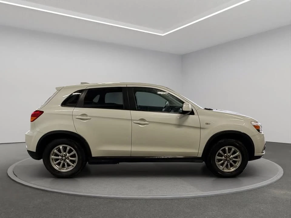 2018 Mitsubishi RVR - Image 7 of 17