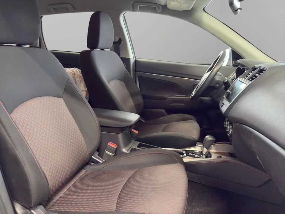 2018 Mitsubishi RVR - Image 12 of 17