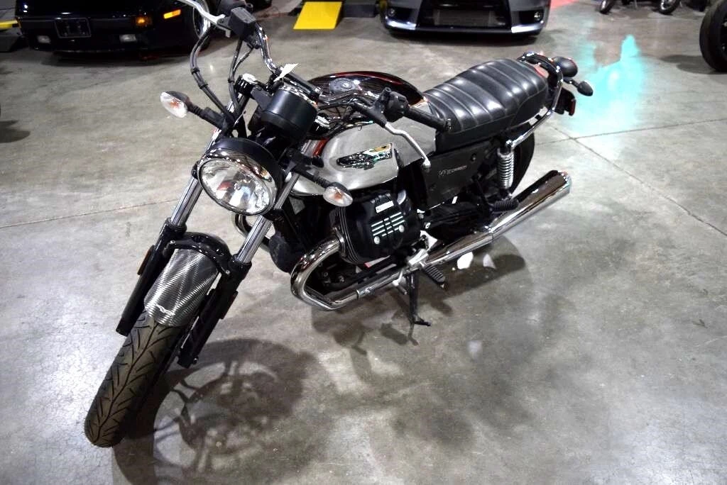 2018 Moto Guzzi V7 (2007+) - Image 3 of 8