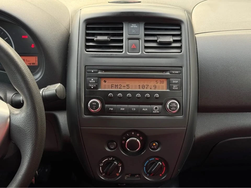 2018 Nissan Versa - Image 4 of 10