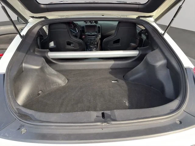 2018 Nissan Z - Image 9 of 11