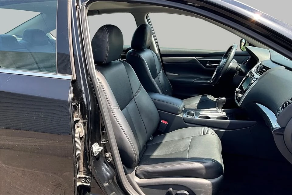 2018 Nissan Altima 5th Gen - Image 15 of 20